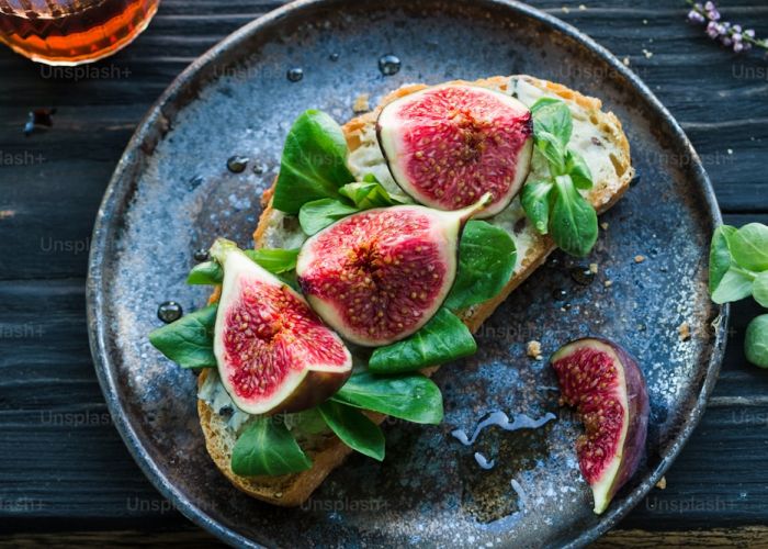 Los higos no solo son un ingrediente delicioso, sino que también aportan un toque estético a los platos gracias a su atractivo color y forma. Este fruto ha comenzado a ser incluido en la cocina gourmet, lo que ha incrementado su popularidad en restaurantes de alta gama.